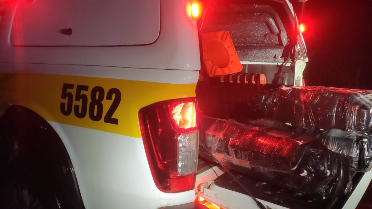 Acidente revela 130 quilos de maconha em carro no Extremo-Oeste de SC