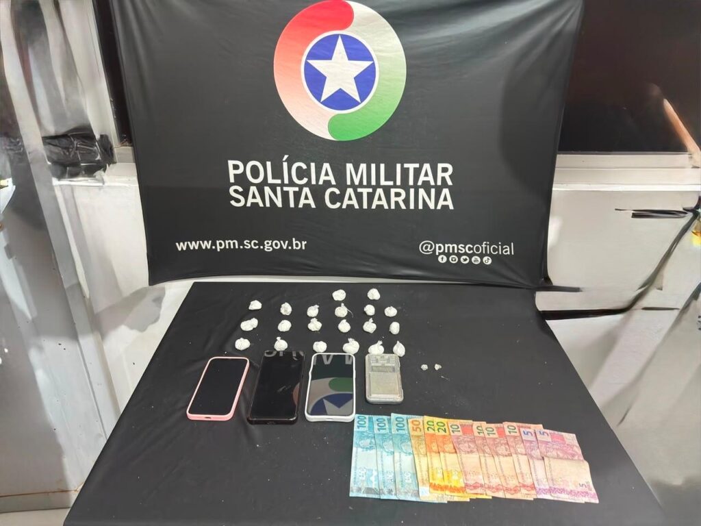 Denúncias levam à prisão de casal suspeito de comercializar drogas no Oeste de SC