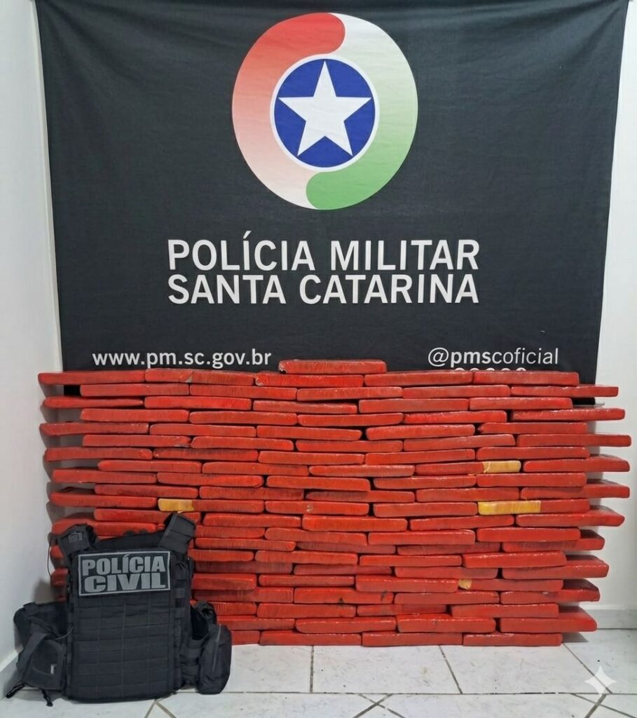 Operação conjunta apreende 110 kg de maconha e prende três homens no Oeste de SC