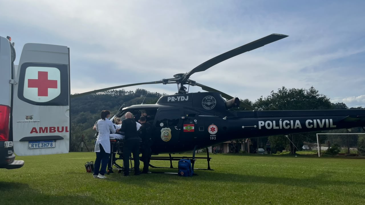 Paciente com infarto é transferida de helicóptero de União do Oeste para Chapecó em apenas 12 minutos  MATÉRIA: