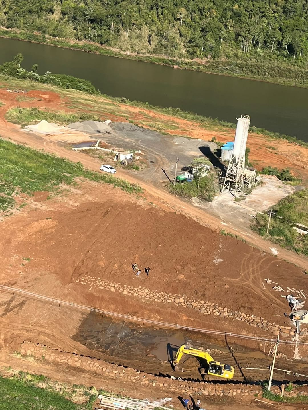 Ação integrada resulta na prisão de suspeito por tráfico de drogas em Quilombo.