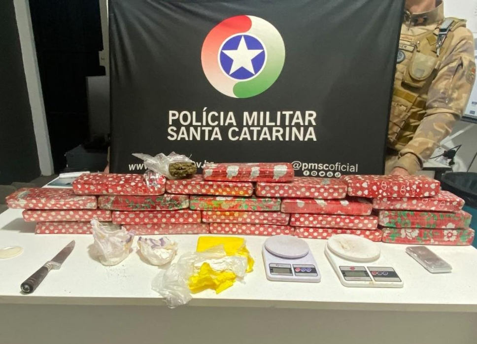 Mais de 17 quilos de drogas são apreendidos no distrito de Marechal Bormann