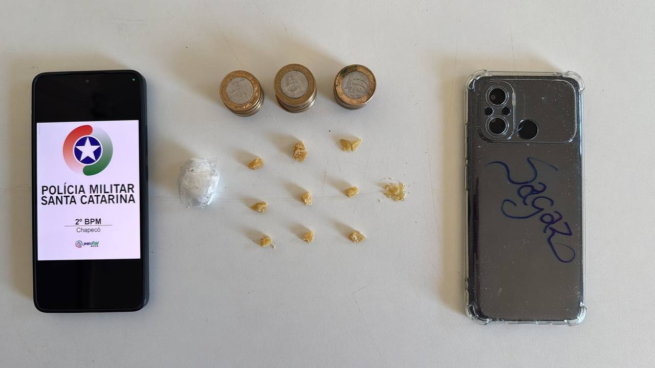 Homem é preso com crack e cocaína durante abordagem em Chapecó