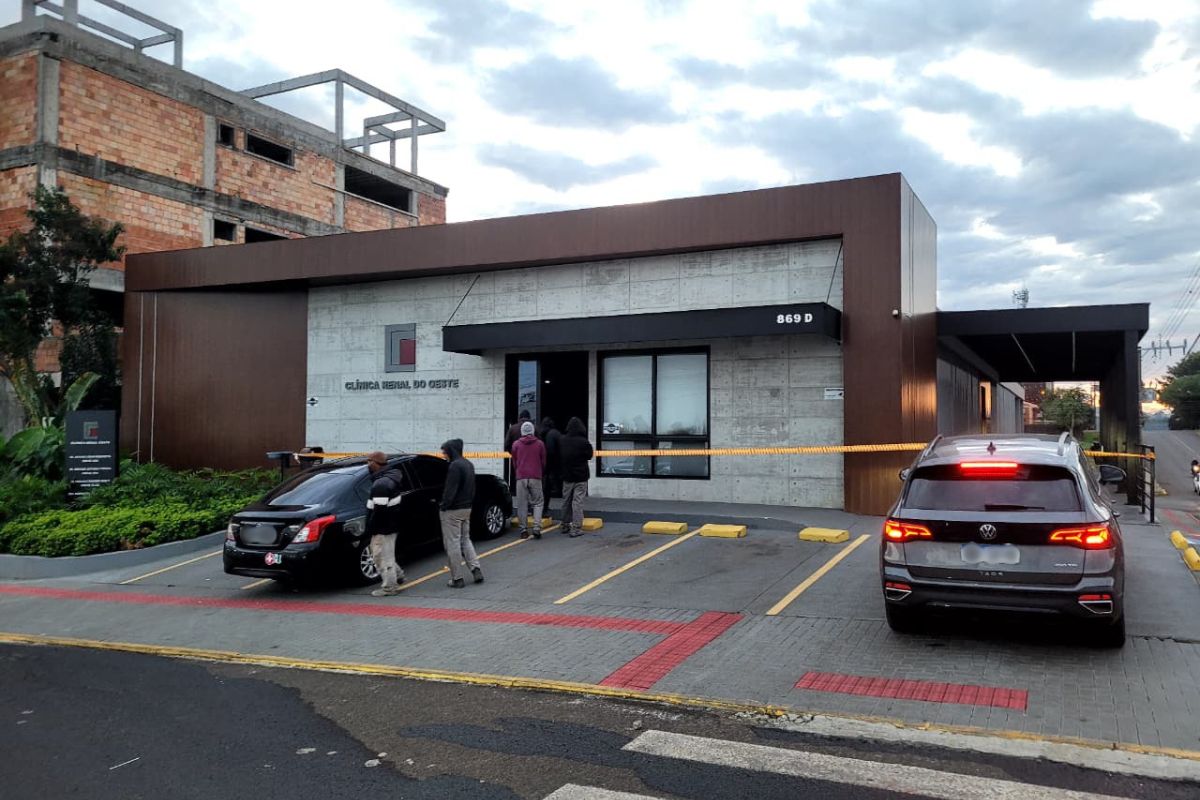 Incêndio em clínica renal provoca corrida para transferir pacientes de hemodiálise em Chapecó