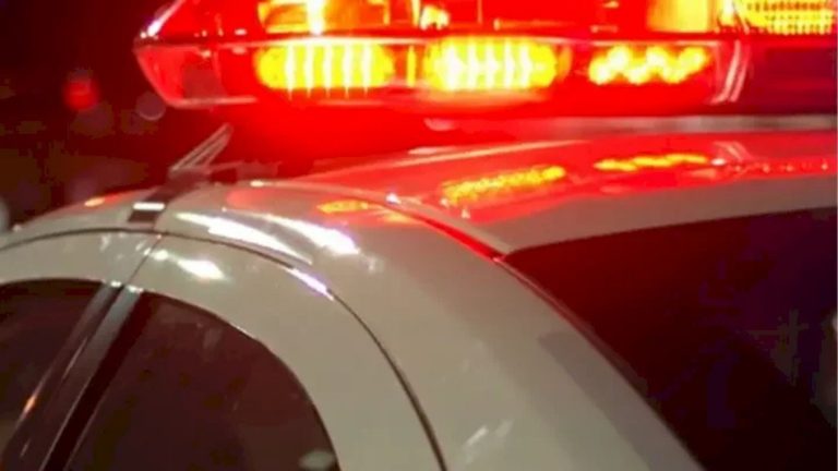 Três pessoas são presas após furto em farmácia e apreensão de drogas e arma em Xanxerê